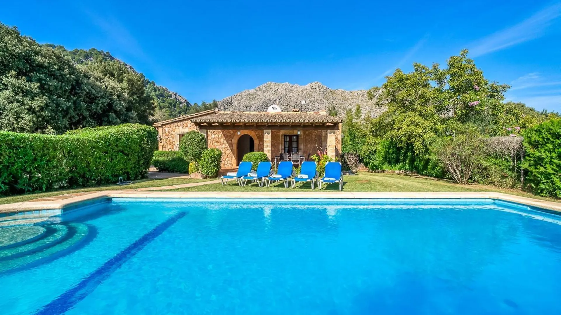 Country House For 6 Guests, Pollensa 0*, Pollença